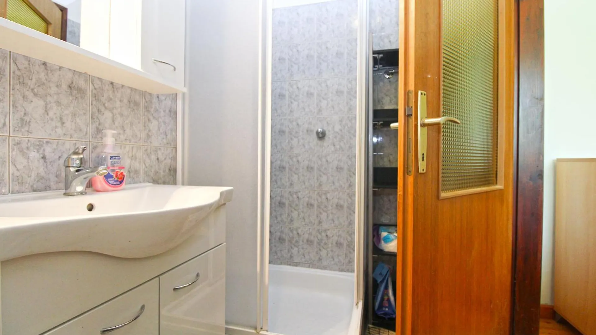 Apartment Kanfanar 2325 Croácia